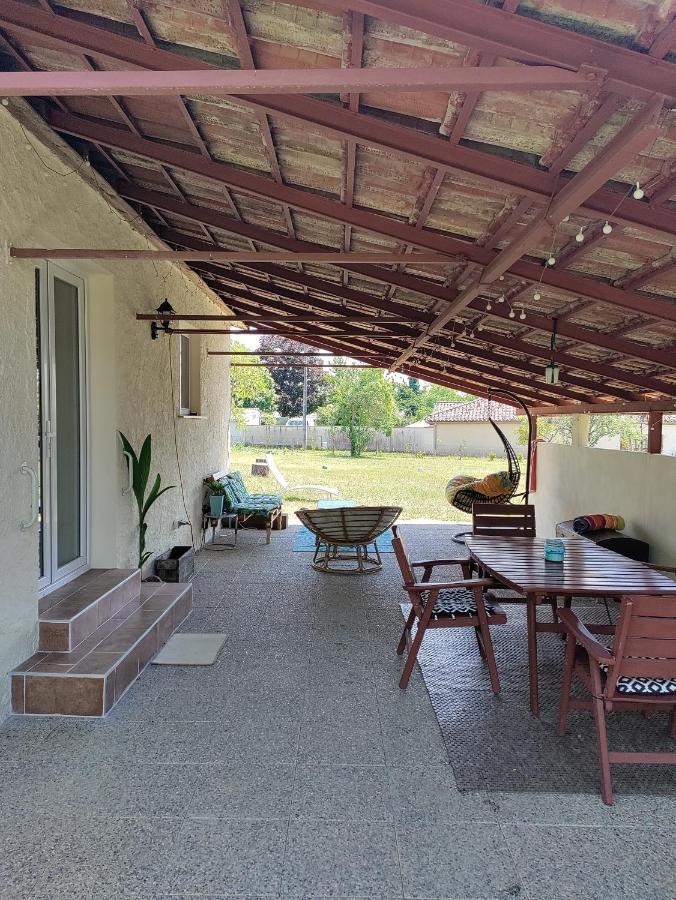 Apartamento Chez Chapelle In The Heart Of The Gascony With Pool And Hot Tub Auch Exterior foto