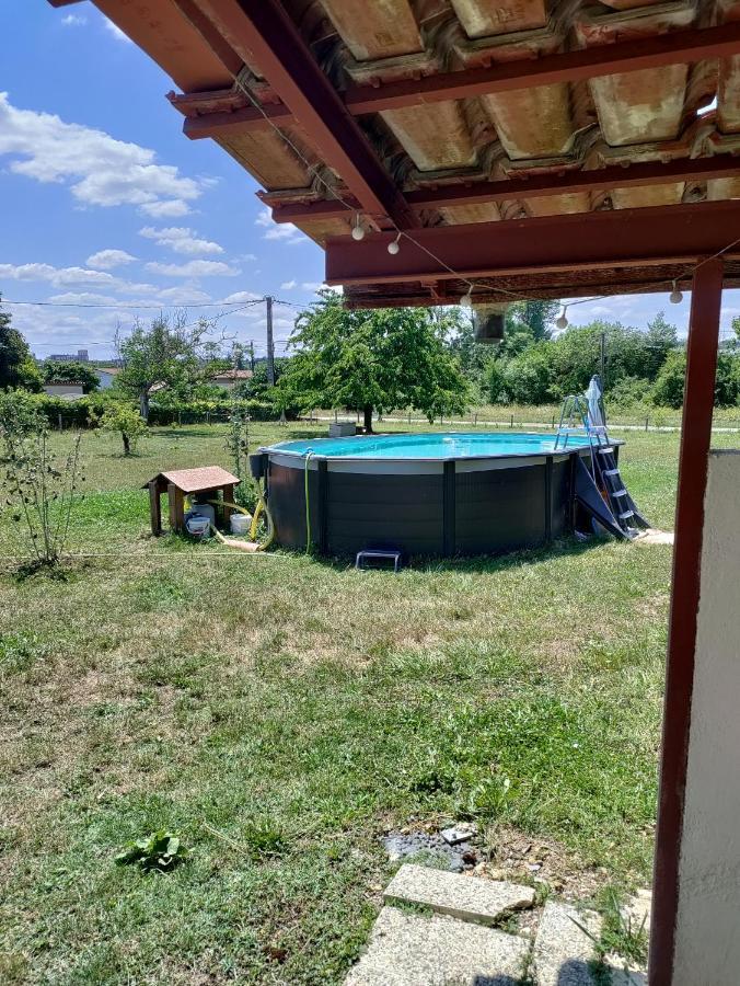 Apartamento Chez Chapelle In The Heart Of The Gascony With Pool And Hot Tub Auch Exterior foto